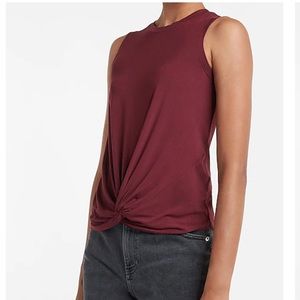 Twist Front Express Top